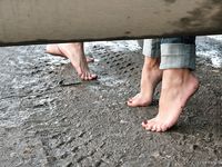Feet - Ira B + Nata A - 2009-02-26 Autumn barefoot travel