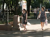 Feet - Ira C - 2011-01-27 Rest in a park