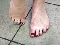 Feet - Ira C - 2011-01-27 Rest in a park