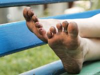 Feet - Ira C - 2011-01-27 Rest in a park