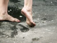 Feet - Ira C - 2011-01-27 Rest in a park