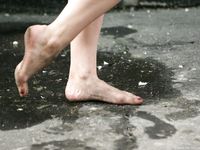 Feet - Ira C - 2011-01-27 Rest in a park