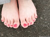 Feet - Ira E - 2013-11-11 Barefoot and happy