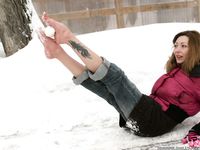 Feet - Ira E - 2013-11-11 Barefoot and happy