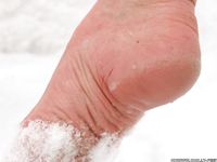 Feet - Ira E - 2013-11-11 Barefoot and happy