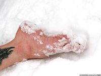 Feet - Ira E - 2013-11-11 Barefoot and happy