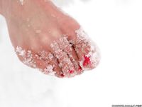 Feet - Ira E - 2013-11-11 Barefoot and happy