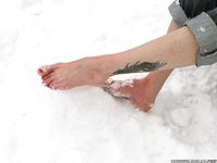 Feet - Ira E - 2013-11-11 Barefoot and happy