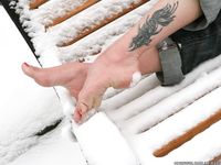 Feet - Ira E - 2013-11-11 Barefoot and happy