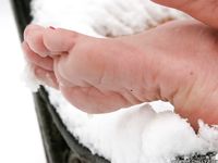 Feet - Ira E - 2013-11-11 Barefoot and happy