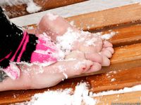 Feet - Ira E - 2013-11-11 Barefoot and happy