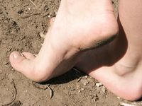 Feet - Iren - 2007-05-26 A Busy barefoot day