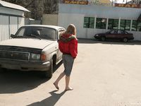 Feet - Iren - 2007-05-26 A Busy barefoot day