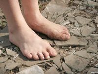 Feet - Iren - 2007-05-26 A Busy barefoot day