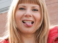 Feet - Iren - 2007-05-26 A Busy barefoot day