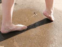 Feet - Iren - 2007-05-26 A Busy barefoot day