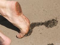 Feet - Iren - 2007-05-26 A Busy barefoot day