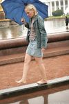 Feet - Irina - 2005-08-23 Barefoot walk under the rain