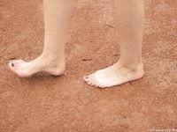 Feet - Irina - 2005-08-23 Barefoot walk under the rain
