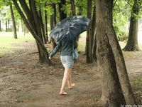 Feet - Irina - 2005-08-23 Barefoot walk under the rain