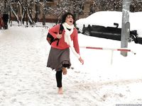 Feet - Irina A - 2015-08-27 Barefoot in the winter city