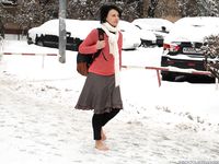 Feet - Irina A - 2015-08-27 Barefoot in the winter city