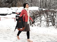 Feet - Irina A - 2015-08-27 Barefoot in the winter city