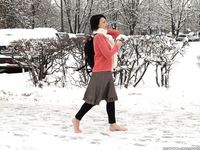 Feet - Irina A - 2015-08-27 Barefoot in the winter city