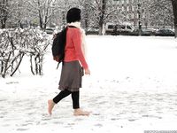 Feet - Irina A - 2015-08-27 Barefoot in the winter city
