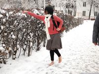 Feet - Irina A - 2015-08-27 Barefoot in the winter city