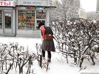 Feet - Irina A - 2015-08-27 Barefoot in the winter city