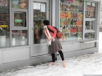 Feet - Irina A - 2015-08-27 Barefoot in the winter city