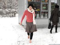 Feet - Irina A - 2015-08-27 Barefoot in the winter city