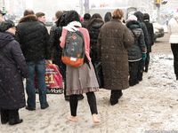 Feet - Irina A - 2015-08-27 Barefoot in the winter city