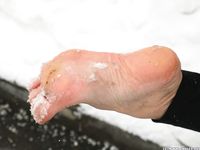 Feet - Irina A - 2015-08-27 Barefoot in the winter city