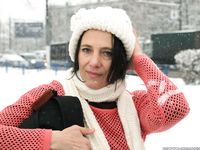 Feet - Irina A - 2015-08-27 Barefoot in the winter city