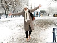 Feet - Irina A - 2015-08-27 Barefoot in the winter city