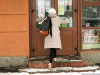 Feet - Irina A - 2015-08-27 Barefoot in the winter city