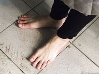 Feet - Irina A - 2015-08-27 Barefoot in the winter city