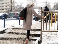 Feet - Irina A - 2015-08-27 Barefoot in the winter city