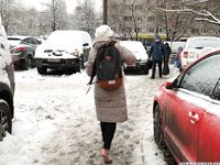 Feet - Irina A - 2015-08-27 Barefoot in the winter city