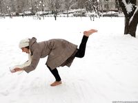 Feet - Irina A - 2015-08-27 Barefoot in the winter city