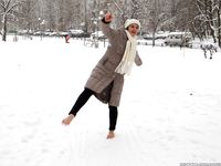 Feet - Irina A - 2015-08-27 Barefoot in the winter city