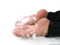 Feet - Irina A - 2015-08-27 Barefoot in the winter city