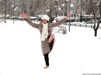 Feet - Irina A - 2015-08-27 Barefoot in the winter city