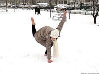 Feet - Irina A - 2015-08-27 Barefoot in the winter city