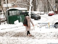 Feet - Irina A - 2015-08-27 Barefoot in the winter city