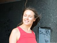 Feet - Irina C -2017-03-11 A coquettish barefoot beauty