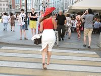 Feet - Irina C -2017-03-11 A coquettish barefoot beauty