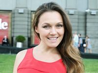 Feet - Irina C -2017-03-11 A coquettish barefoot beauty